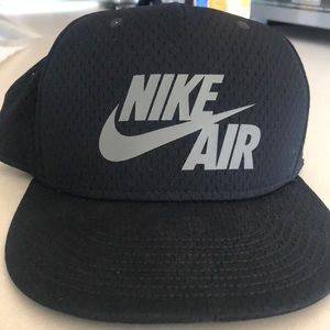 Nike Air Men’s SnapBack